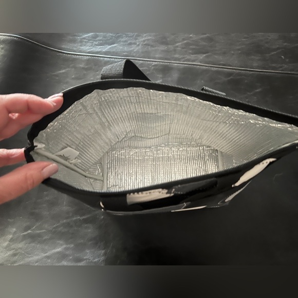 Thirty-One Lunch Tote “Like New Condition” - Picture 4 of 6